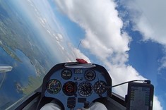Nowy hangar Akademickiego Ośrodka Szybowcowego w Bezmiechowej